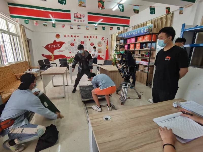 香洲区广告片拍摄公司：极简主义践行者，少即是多的视觉哲学